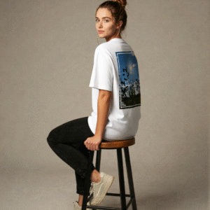 Meadow T-shirt Woman Photoshoot